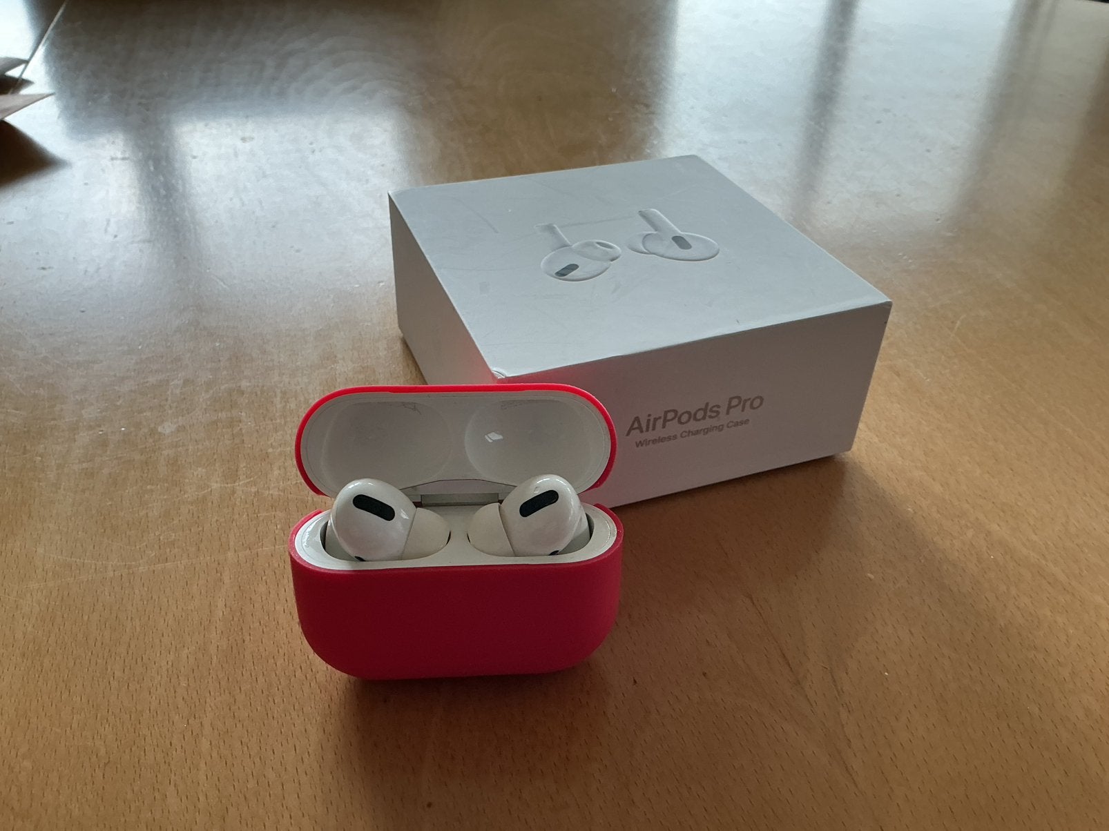Apple Airpods Pro 1 (origineel) ruisonderdrukking defect, Ophalen, Gebruikt, In gehoorgang (in-ear), Bluetooth