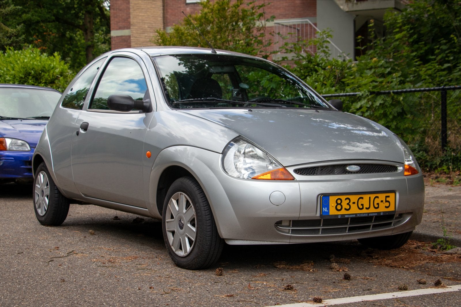 Ford Ka 1.3 I 44KW 2008 Grijs, Auto's, Voorwielaandrijving, 1299 cc, 4 cilinders, Ka
