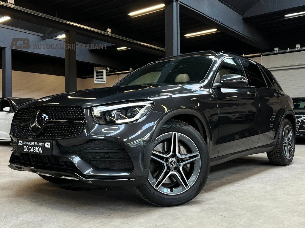 Mercedes-Benz GLC-klasse 200 4MATIC AMG Line Pano/Virtual/Ca, Auto's, Mercedes-Benz, Automaat, Gebruikt, 2000 kg, Vierwielaandrijving