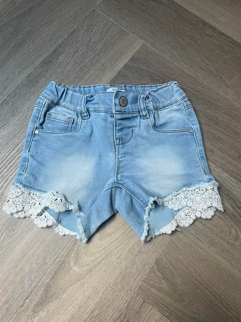 Name it korte spijkerbroek met kant maat 104, Kinderen en Baby's, Kinderkleding | Maat 104, Ophalen of Verzenden, Zo goed als nieuw