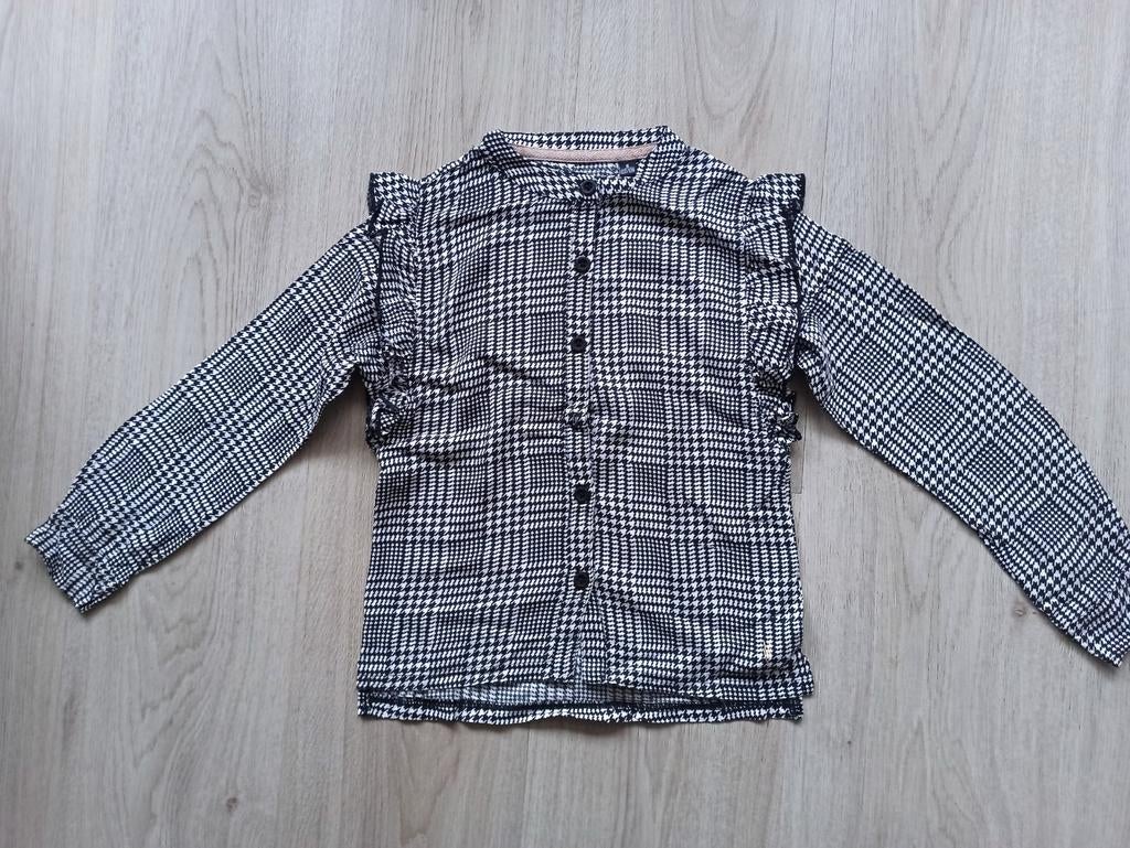 Geruit overhemd met ruches, maat 122/128, Meisje, Overhemd of Blouse, Ophalen of Verzenden, Zo goed als nieuw