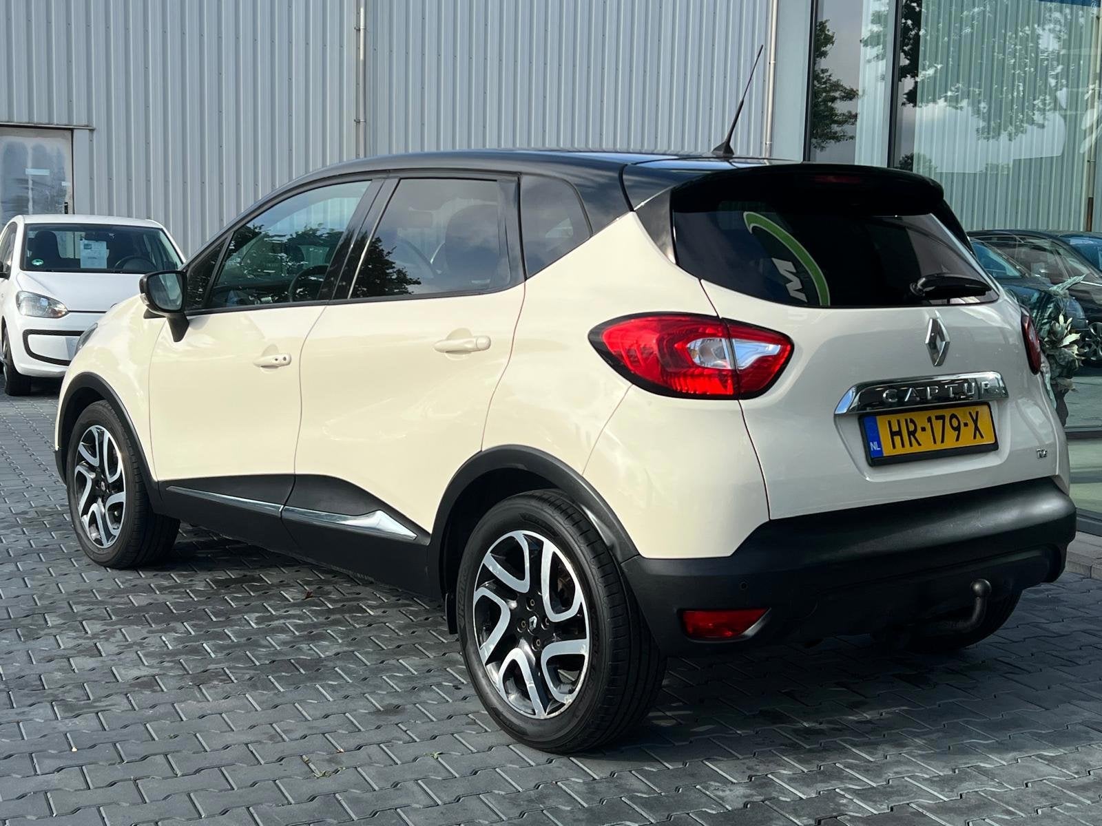 Renault Captur 1.2 TCe DYNAMIQUE AUTOMAAT NAVI, Auto's, Euro 5, Stof, 4 cilinders, Wit