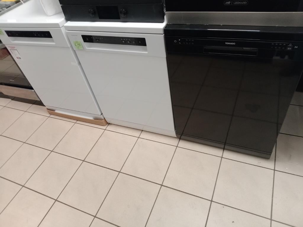 Vaatwassers in het wit en zwart, Witgoed en Apparatuur, Vaatwasmachines, Ophalen