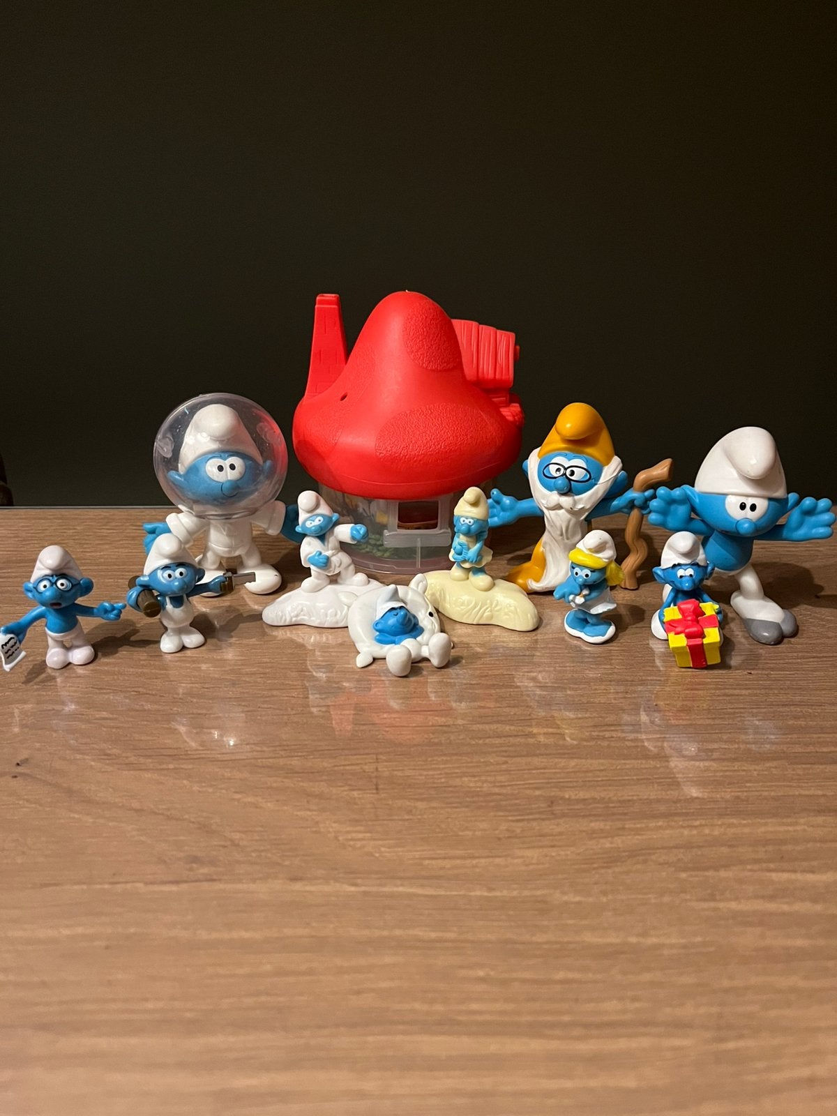 Leuke set smurfen en huisje, Ophalen of Verzenden, Verschillende Smurfen