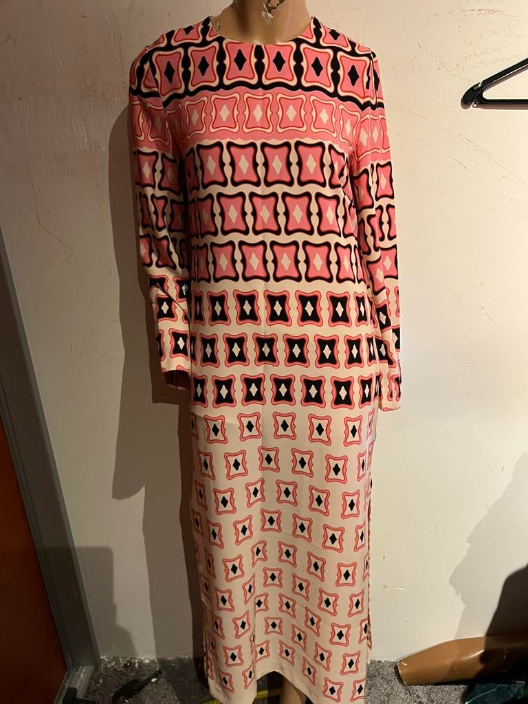 ZARA jurk maat m rose zgan, Kleding | Dames, Jurken, Zo goed als nieuw, Maat 38/40 (M), Roze, Onder de knie, Ophalen of Verzenden