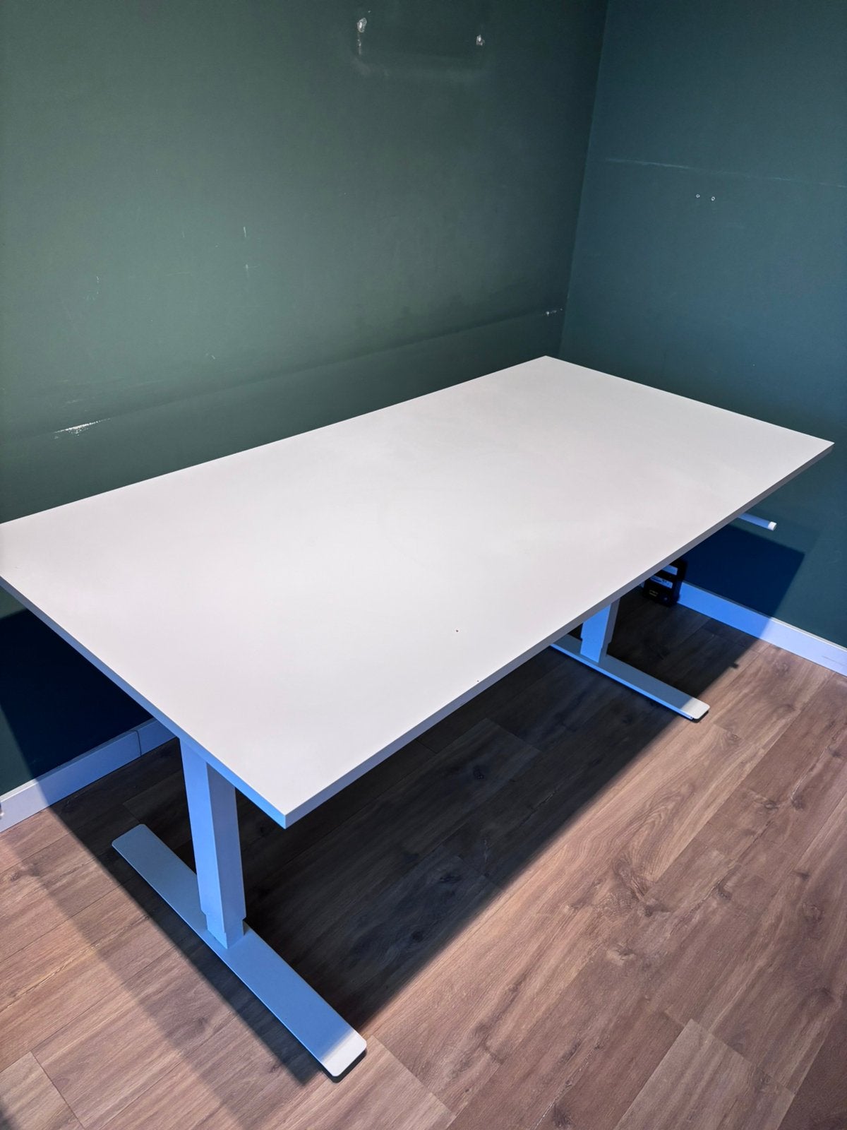 Zit/sta bureau wit, zo goed als nieuw, Ophalen, Zit-sta bureau, 160 cm, Hout