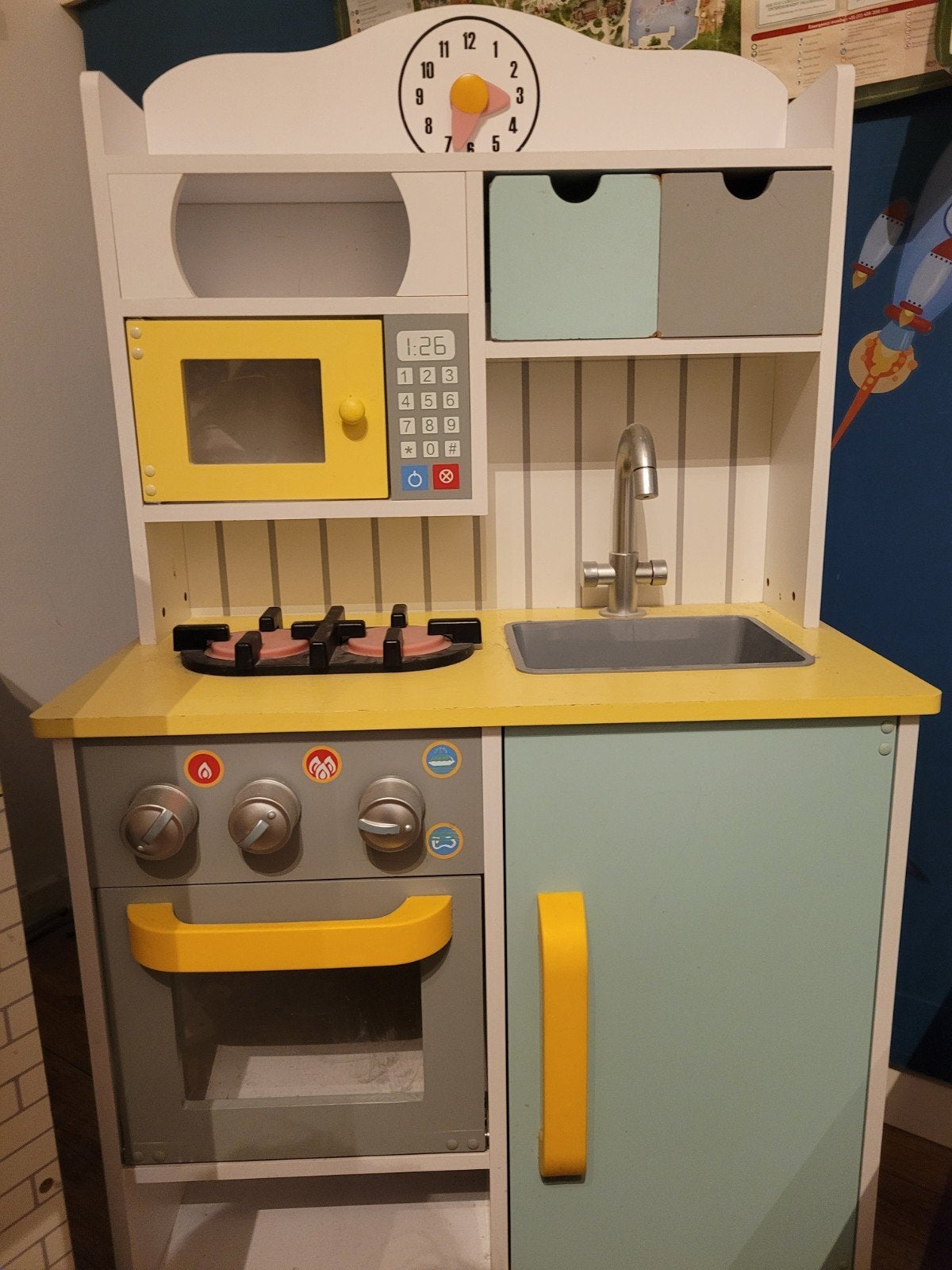 Teamson Kids Speelkeuken met Oven en Magnetron, Kinderen en Baby's, Ophalen, Gebruikt, Hout, Speelkeuken