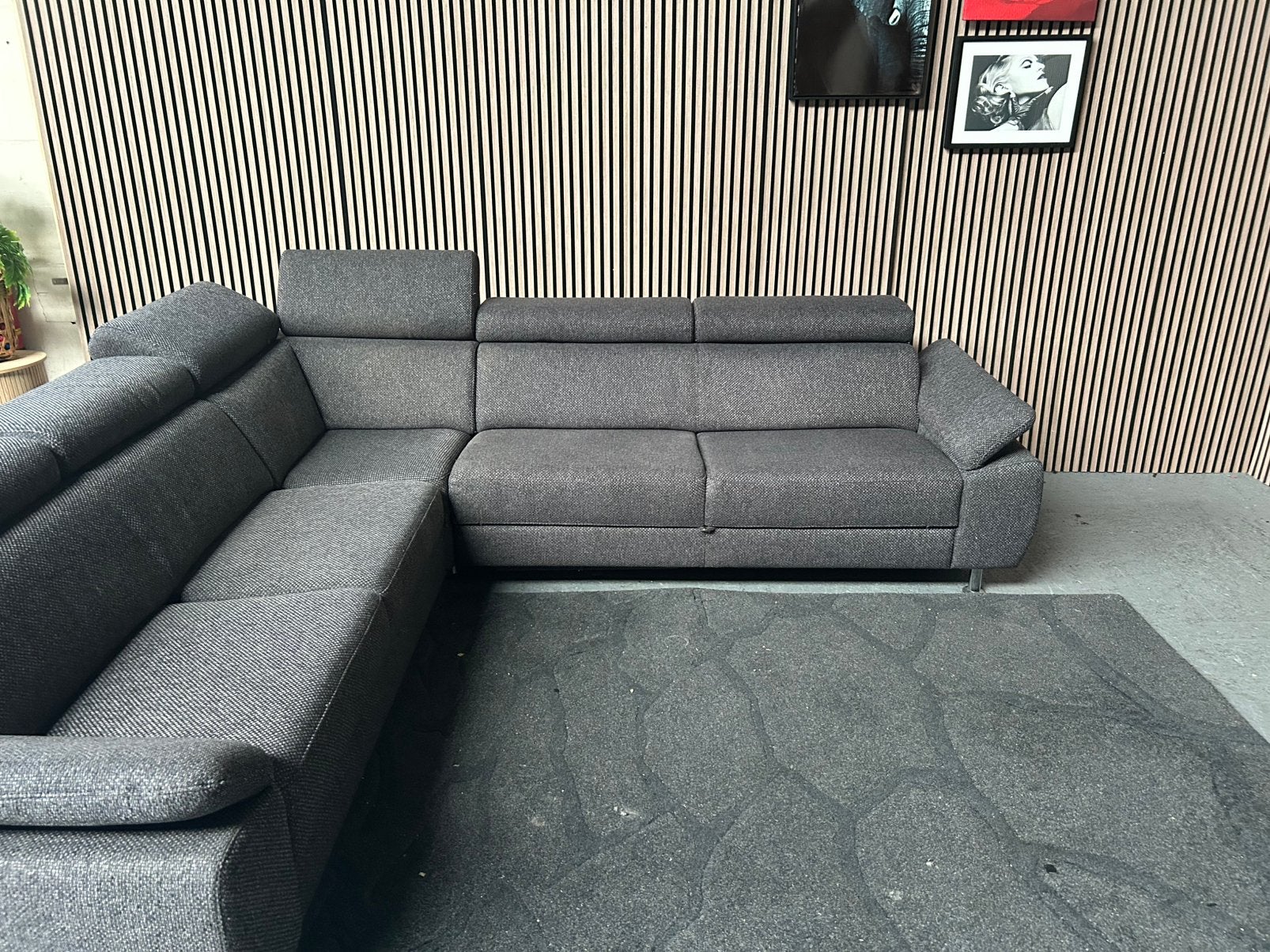GRATIS LEVERING InHouse Rigas Slaapbank 285X266 GEREINIGD, 250 tot 300 cm, Hoekbank, Ophalen of Verzenden, Zo goed als nieuw
