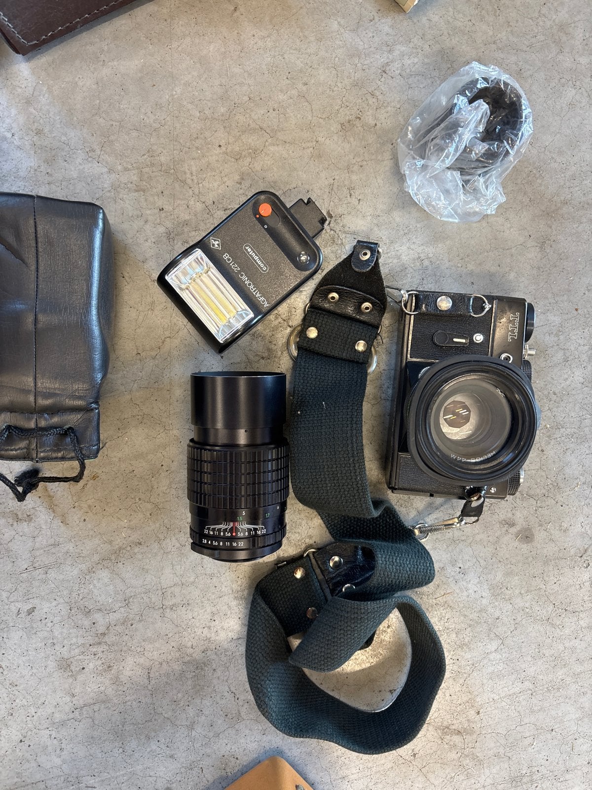 Zenit TTL Spiegelreflexcamera met Helios-44M lens en flitser, Ophalen, Gebruikt, Spiegelreflex, Nvt