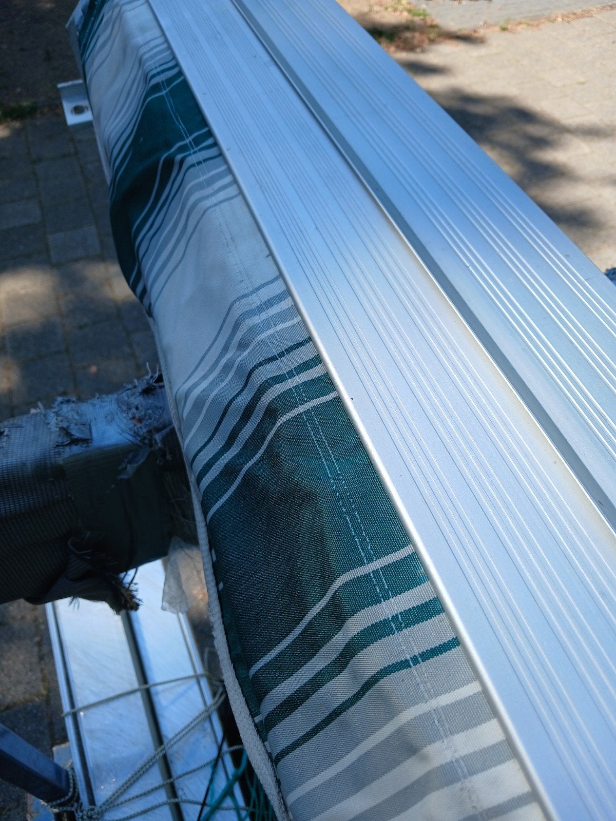 knikarmscherm 400 x 260 groen doek gestreept, Ophalen, Groen
