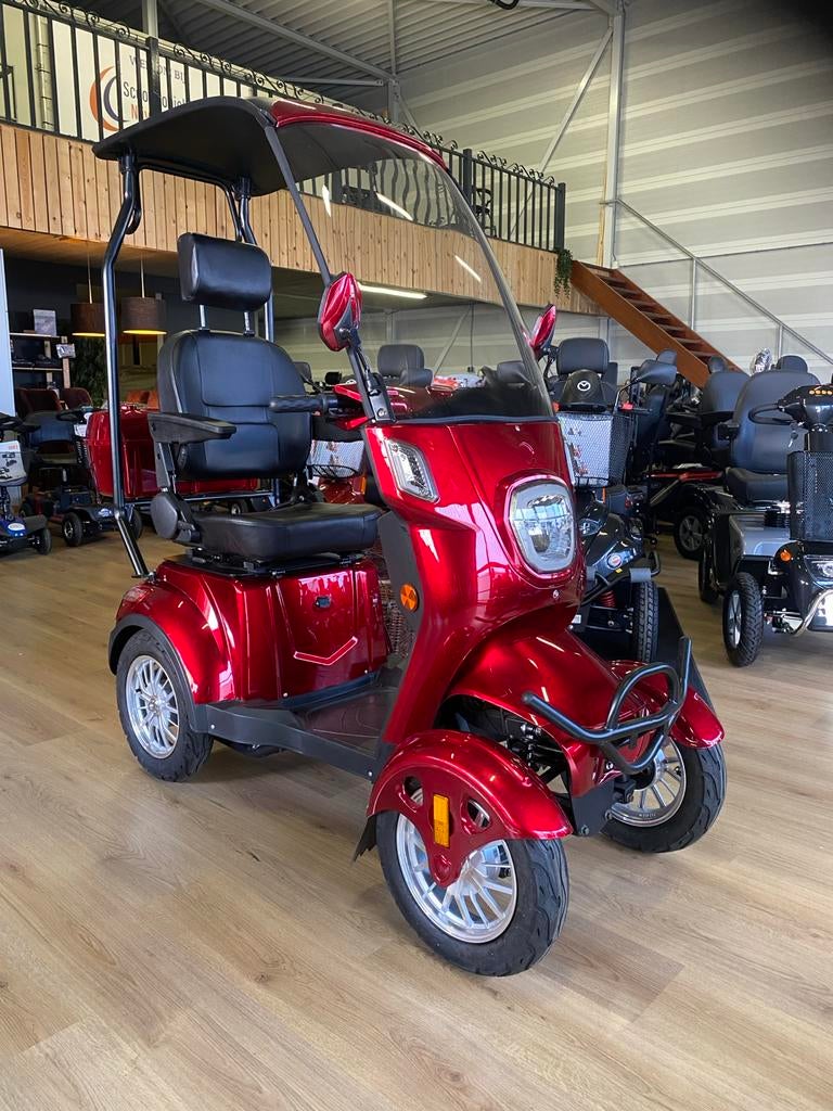 Overdekte scootmobiel nooit gebruikt 25 km/u, Diversen, Brommobielen en Scootmobielen, Nieuw, Overige merken, 36 t/m 45 km, 16 km/u of meer