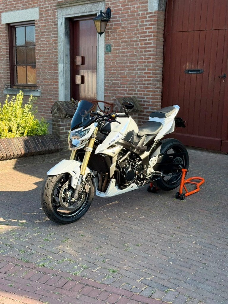 Suzuki gsr 750 ABS 2012, Motoren, Motoren | Suzuki, 750 cc, 4 cilinders, Motorrijbewijs A, Gebruikt