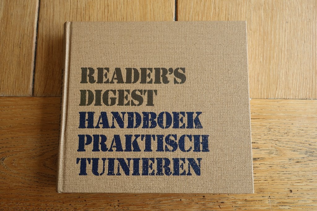 Handboek praktisch tuinieren Auteur R. Hay, Ophalen of Verzenden, Zo goed als nieuw, Tuinieren en Tuinplanten