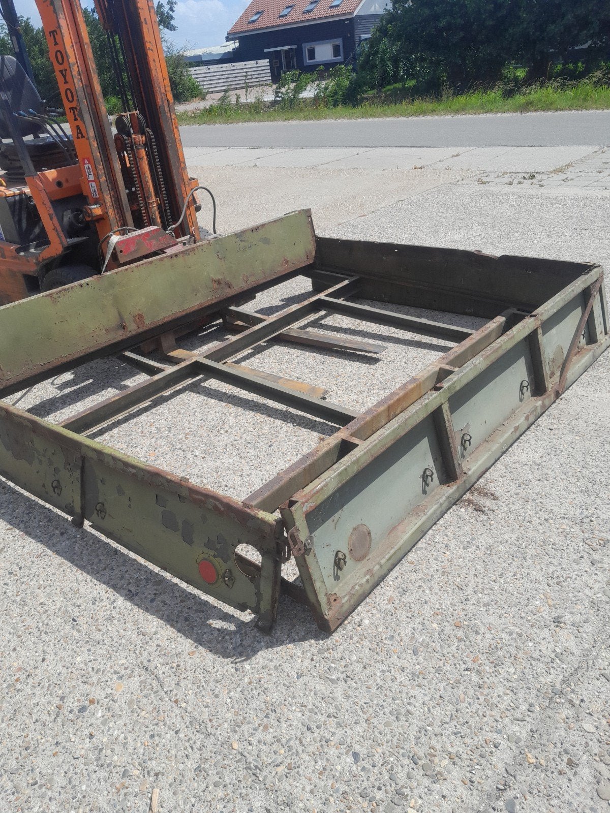 Laadbak pick up (leger truck), Ophalen