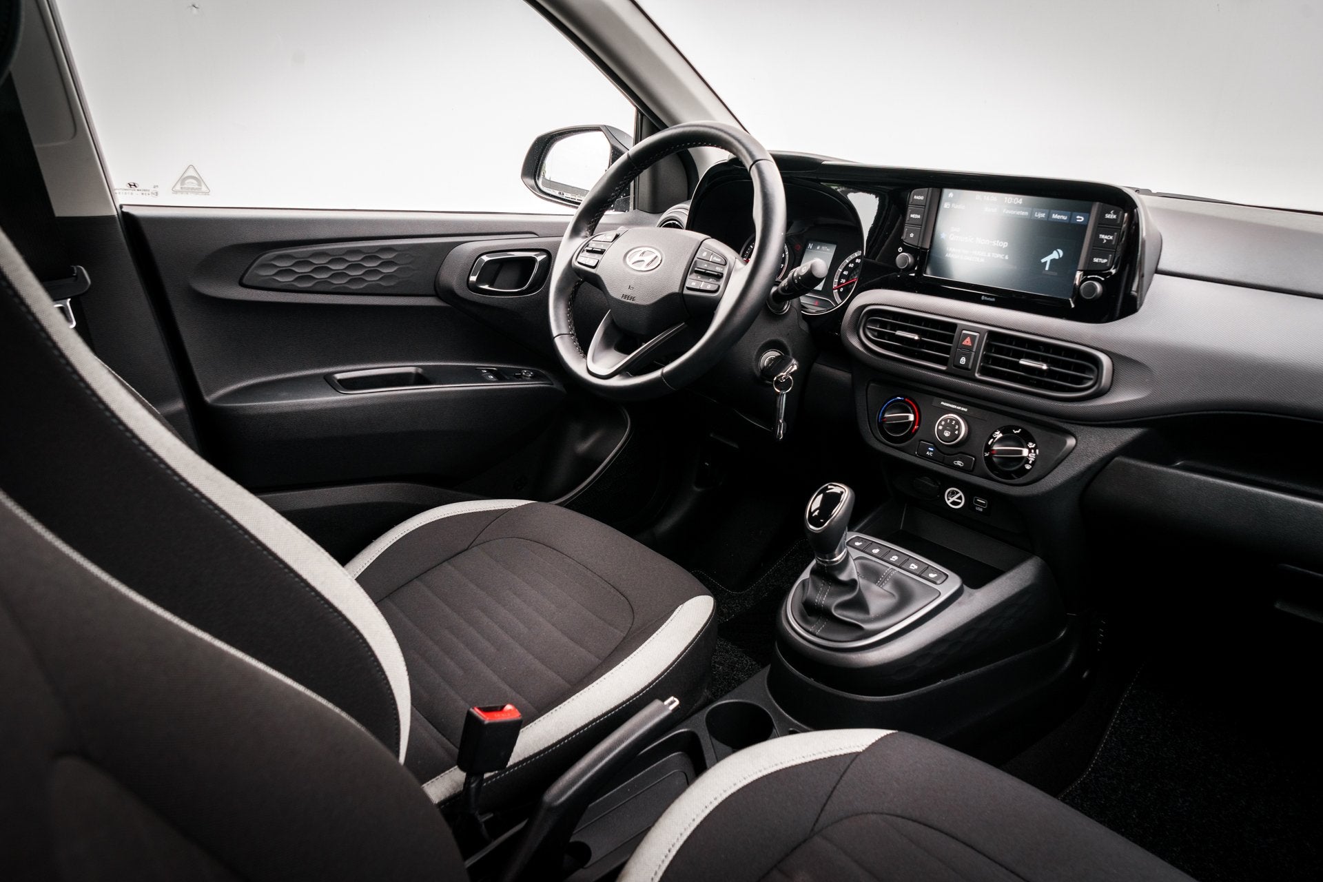 Hyundai i10 1.0 Comfort Smart 5-zits | Automaat | 23.600 Km, Verwarmde buitenspiegels, Stof, Gebruikt, 899 kg