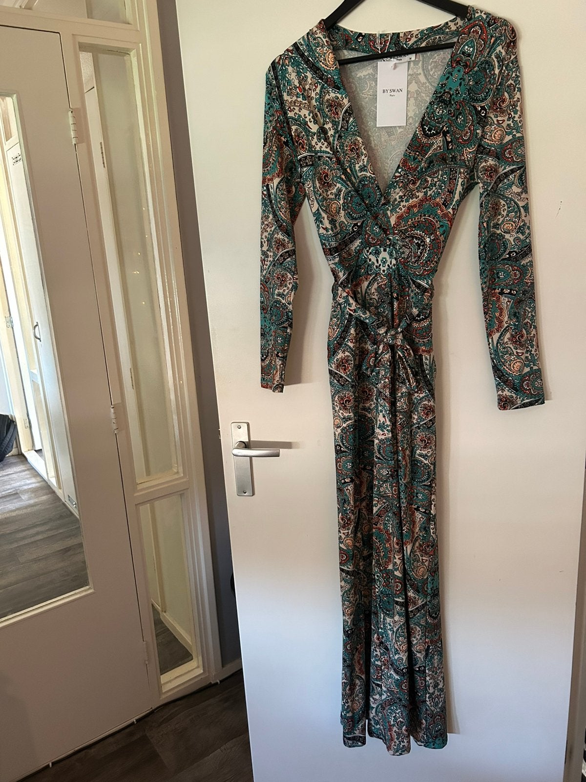 By Swan jumpsuit multi color, maat M, Kleding | Dames, Jumpsuits, Ophalen of Verzenden, Nieuw, Maat 38/40 (M)