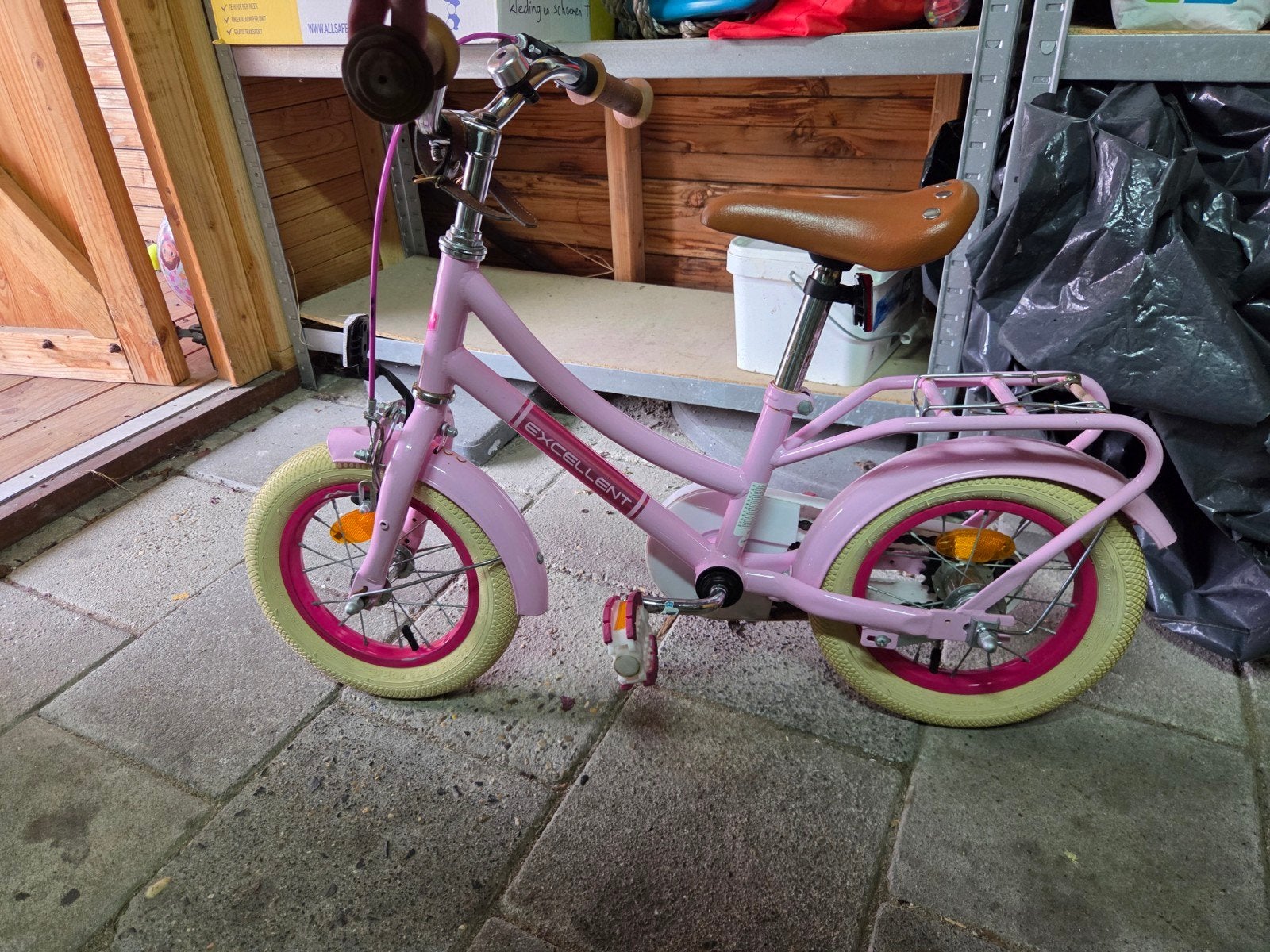 12 inch meisjesfiets met zijwieltjes - Roze, Ophalen, Terugtraprem, Gebruikt, 14 inch of minder