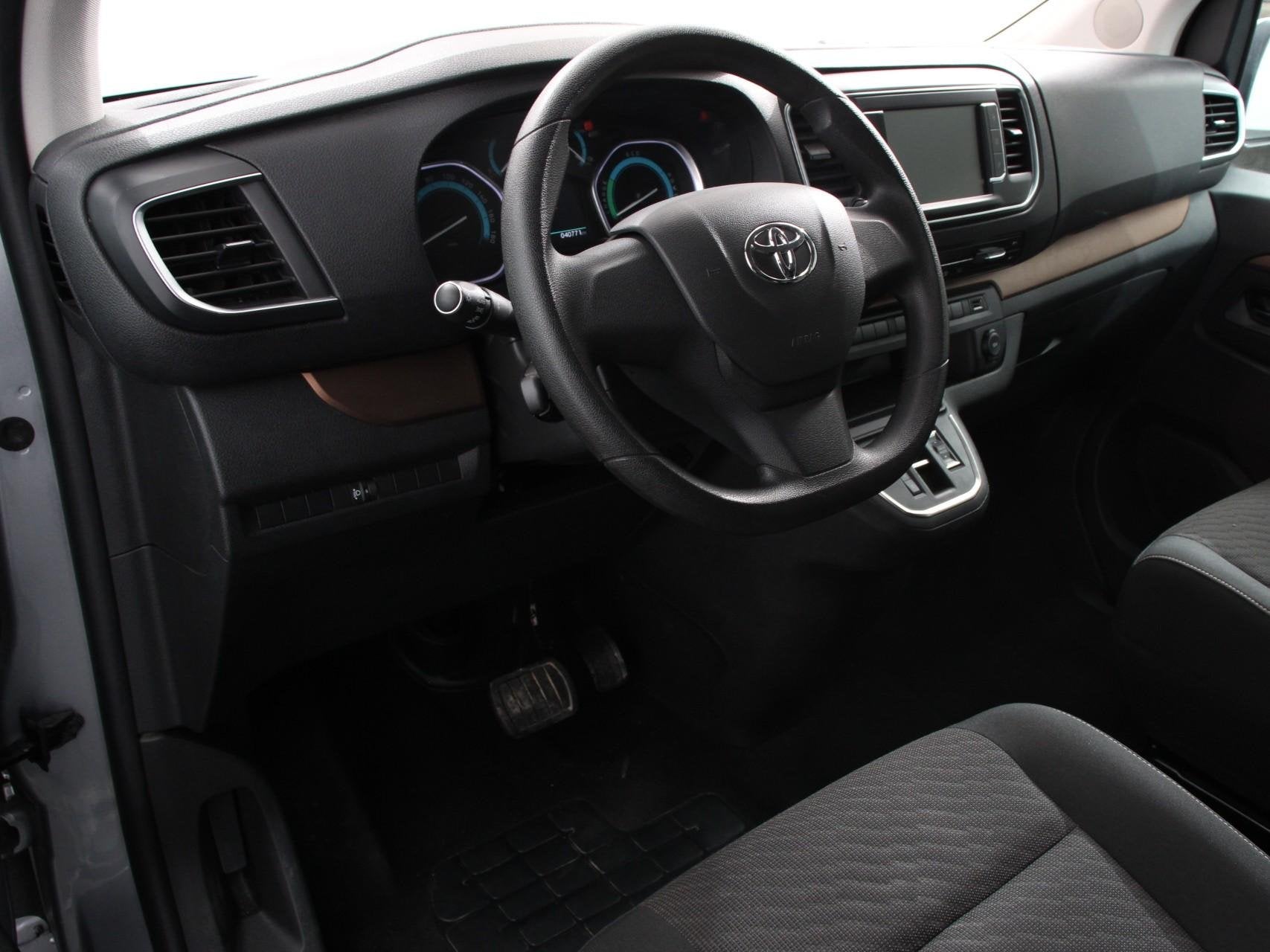 Toyota PROACE Electric Verso Luxury L2 8persoons PERSONENBUS, 330 km, Gebruikt, 8 stoelen, Overige carrosserieën
