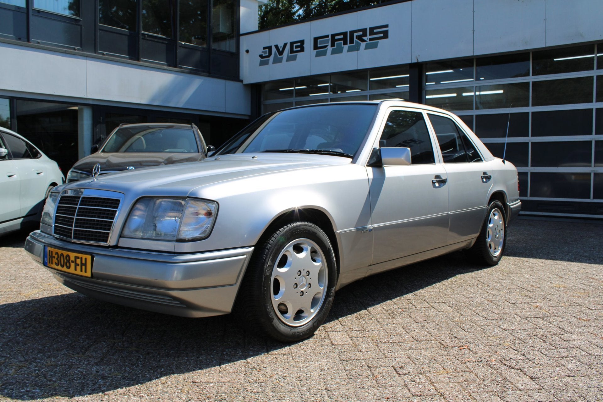 Mercedes-Benz 200 - 500 serie E420 (W124), Auto's, Achterwielaandrijving, Gebruikt, 8 cilinders, Bedrijf