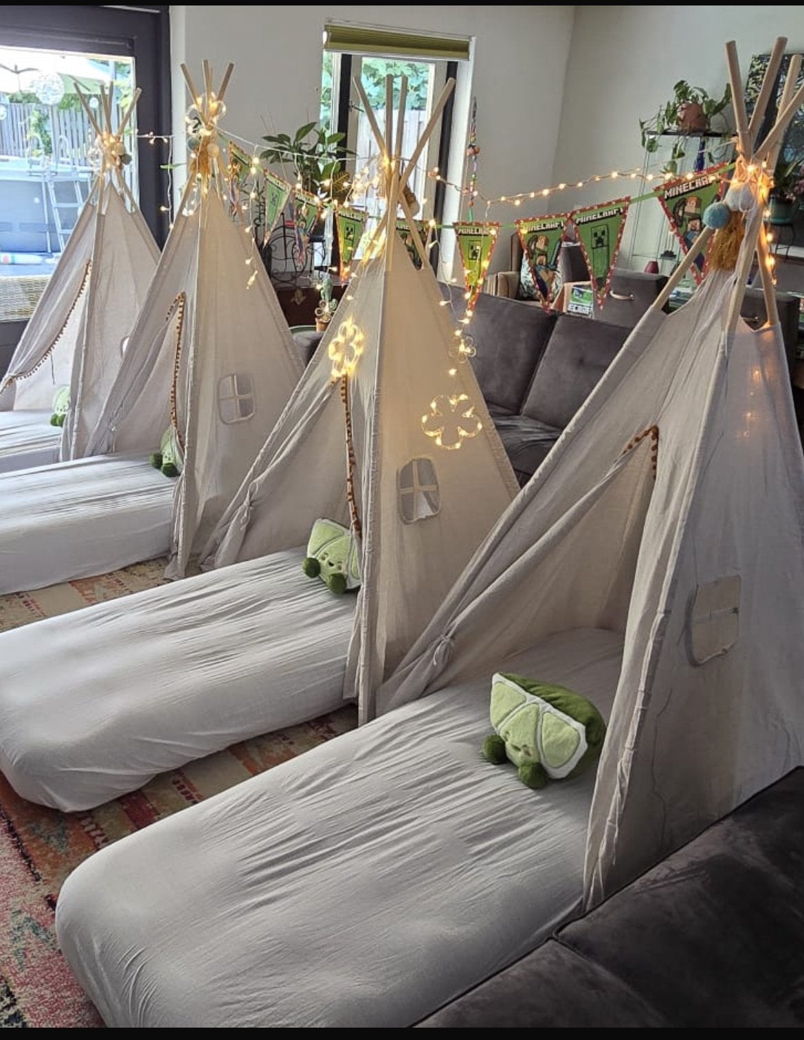 Tipi tentjes te huur voor partijtje of slaapfeestje max 8, Ophalen, Zo goed als nieuw