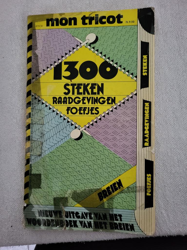 1300 steken, mon tricot., Ophalen of Verzenden, Gelezen, Geschikt voor kinderen