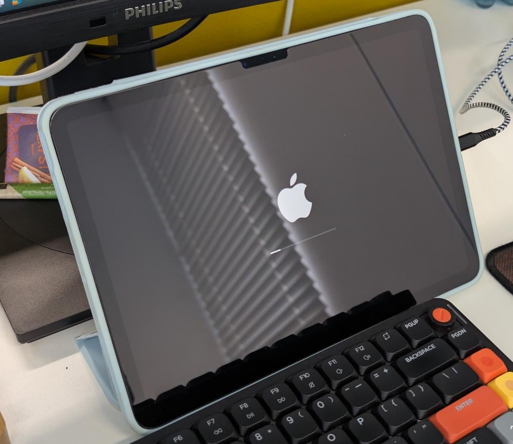 Apple iPad Air (5e generatie) - Zo goed als nieuw, Computers en Software, Apple iPads, 10 inch, Overige kleuren, Apple iPad Air