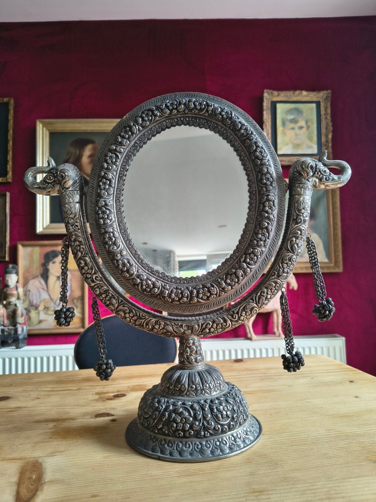 Exclusieve antieke tafelspiegel met olifantmotieven – Meeste, Ophalen of Verzenden