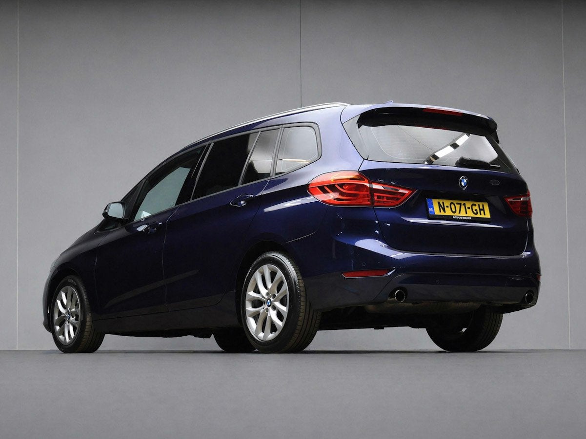 Foto 4 van BMW 2-serie Gran Tourer 220i Centennial High Executive 7p. S