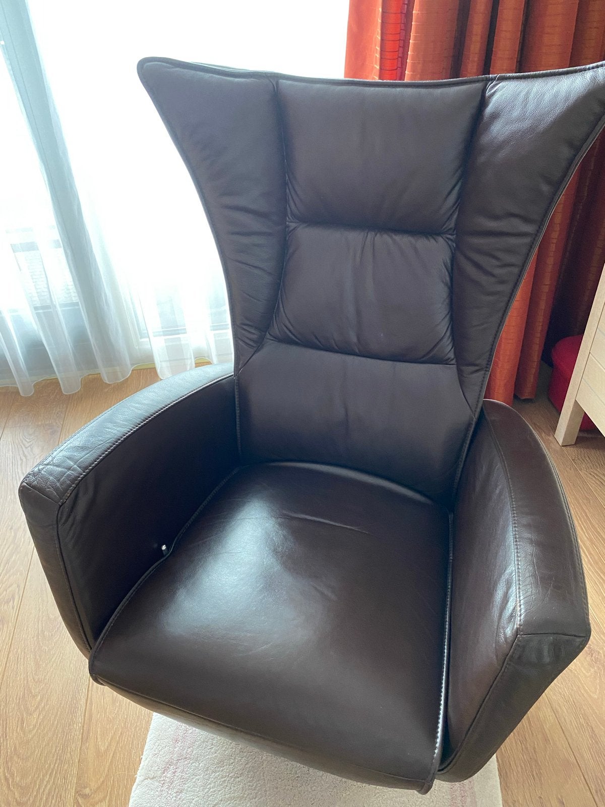 Foto 2 van Relaxfauteuil - Bruin leder draaibaar