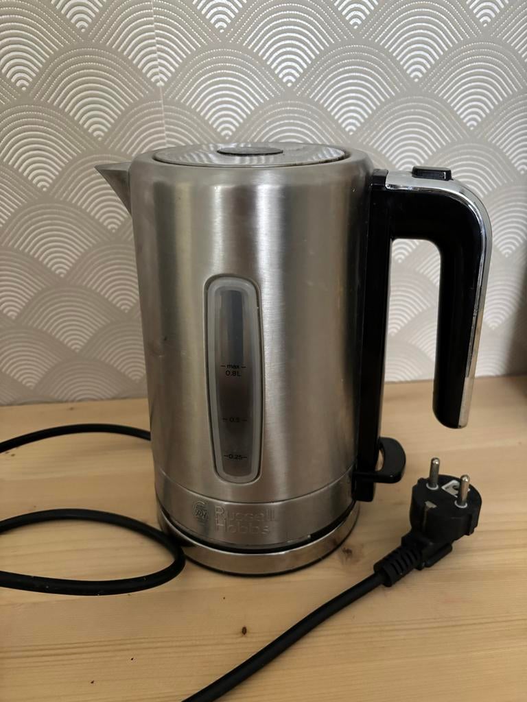 Russell Hobbs waterkoker 0.8L - Gebruikt maar prima!, Minder dan 1 liter, Ophalen of Verzenden, Gebruikt, Rvs