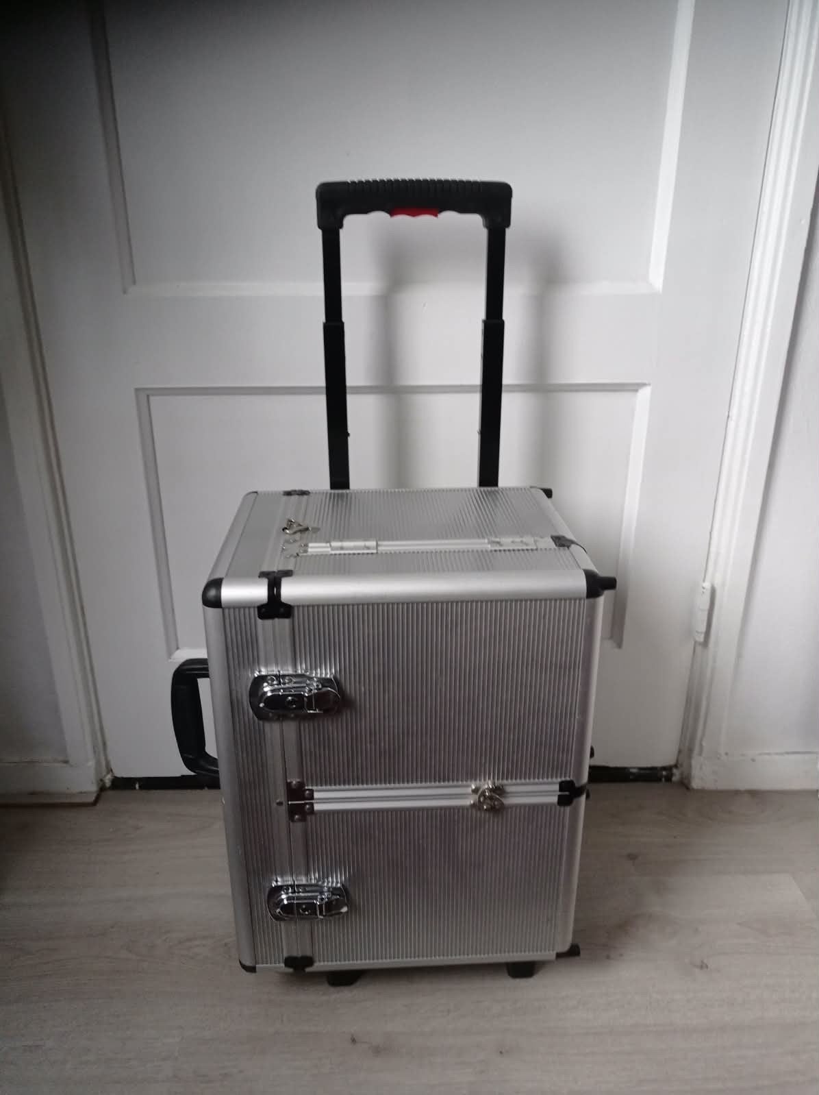 Opberg aluminium koffer 43x27x34 cm met wieltjes, Ophalen of Verzenden