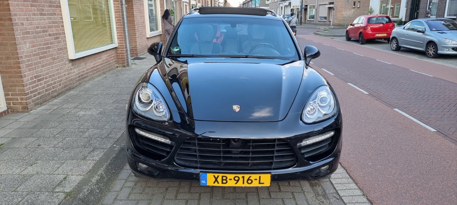 Porsche Cayenne Turbo, 2012 Zwart, trekhaak., Auto's, Porsche, 501 pk, 138 €/maand, Zwart, 4806 cc