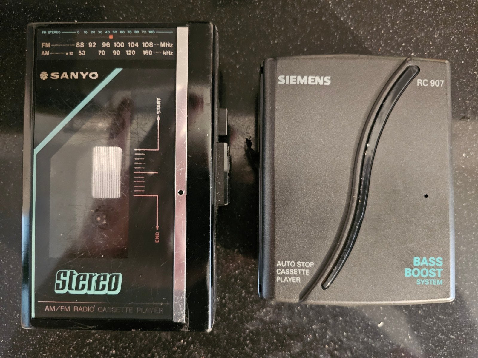 Siemens en Sanyo walkman werkend! €50,-, Ophalen of Verzenden, Walkman