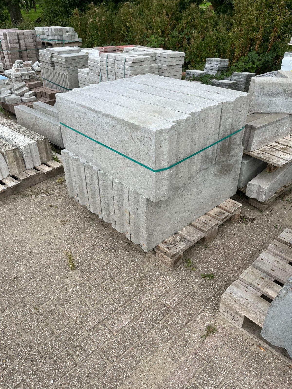 Opsluitbanden 15*40 cm, Ophalen, Blok, Nieuw, Minder dan 25 cm