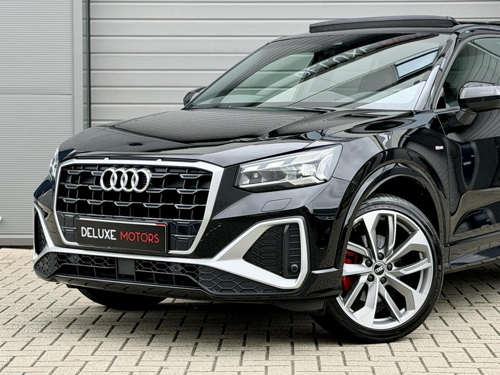Audi Q2 35 TFSI S-Line Pano|B&O|Keyless|Cam|Dodehoek|Matrix, Auto's, 4 cilinders, Zwart, Bedrijf, SUV of Terreinwagen