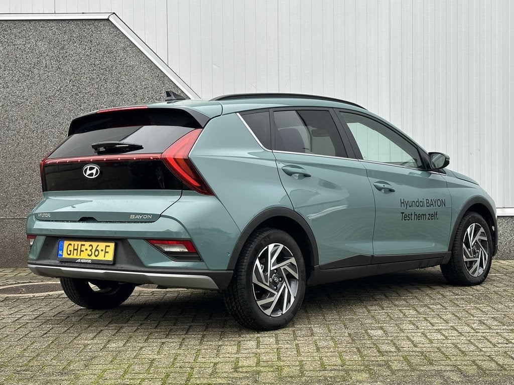 Hyundai Bayon 1.0 T-GDI Premium Sky / AUTOMAAT / Schuif kant, Auto's, Euro 6, Origineel Nederlands, Bedrijf, SUV of Terreinwagen