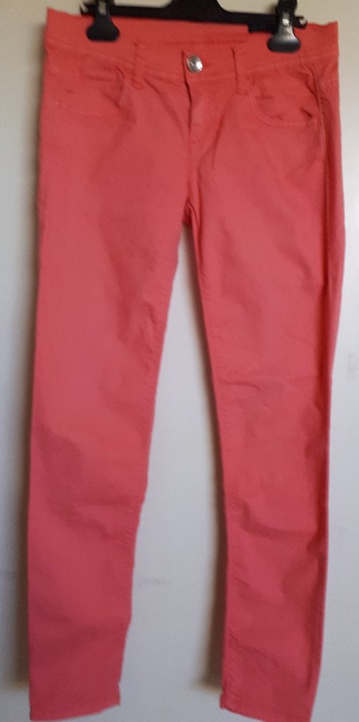 Benetton Slim Jeans Maat 28. Koraalrood., Kleding | Dames, Overige kleuren, Benetton, Ophalen of Verzenden, Zo goed als nieuw