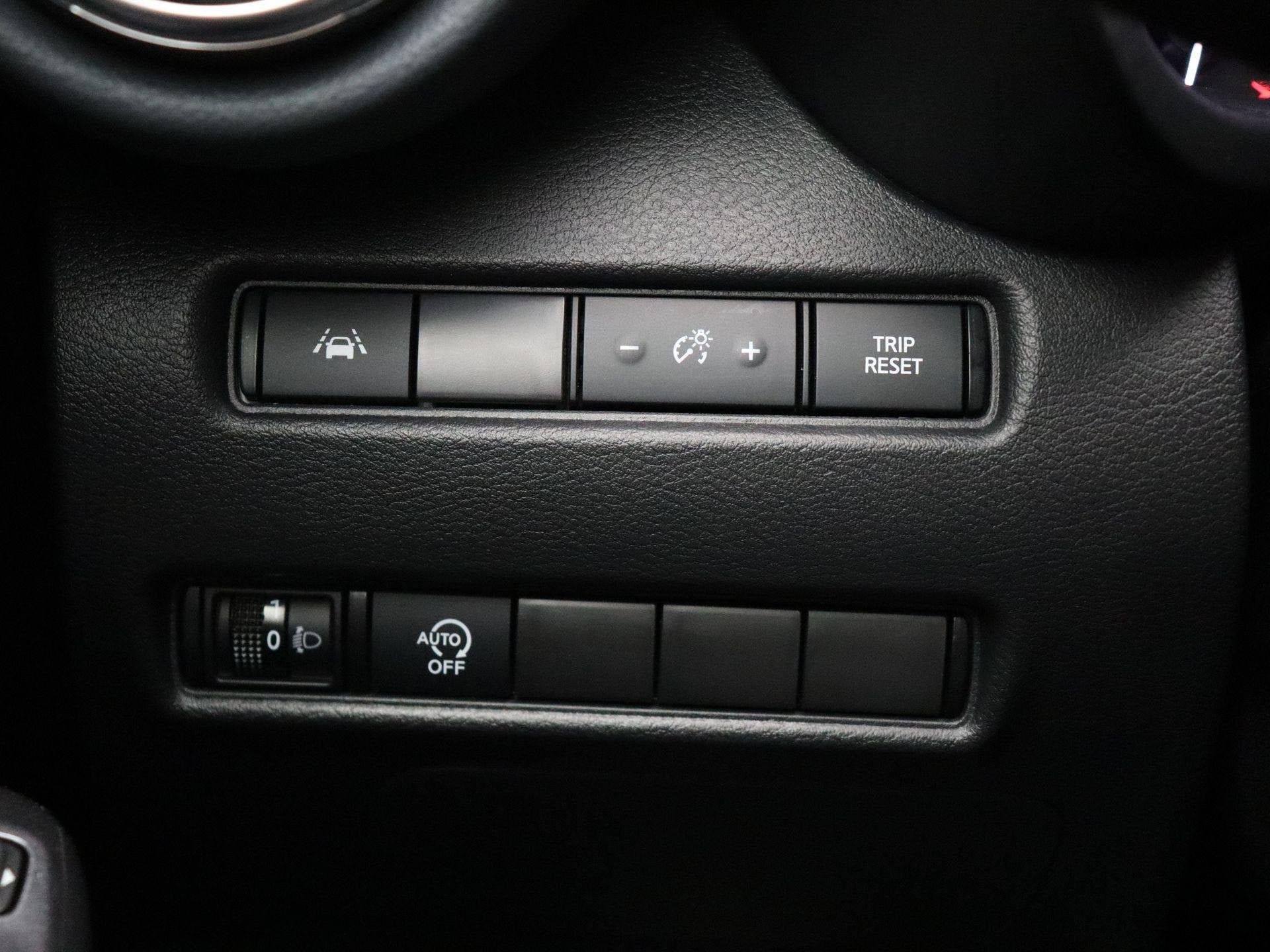Foto 19 van Nissan Juke 1.0 DIG-T N-Connecta | Trekhaak | Apple Carplay