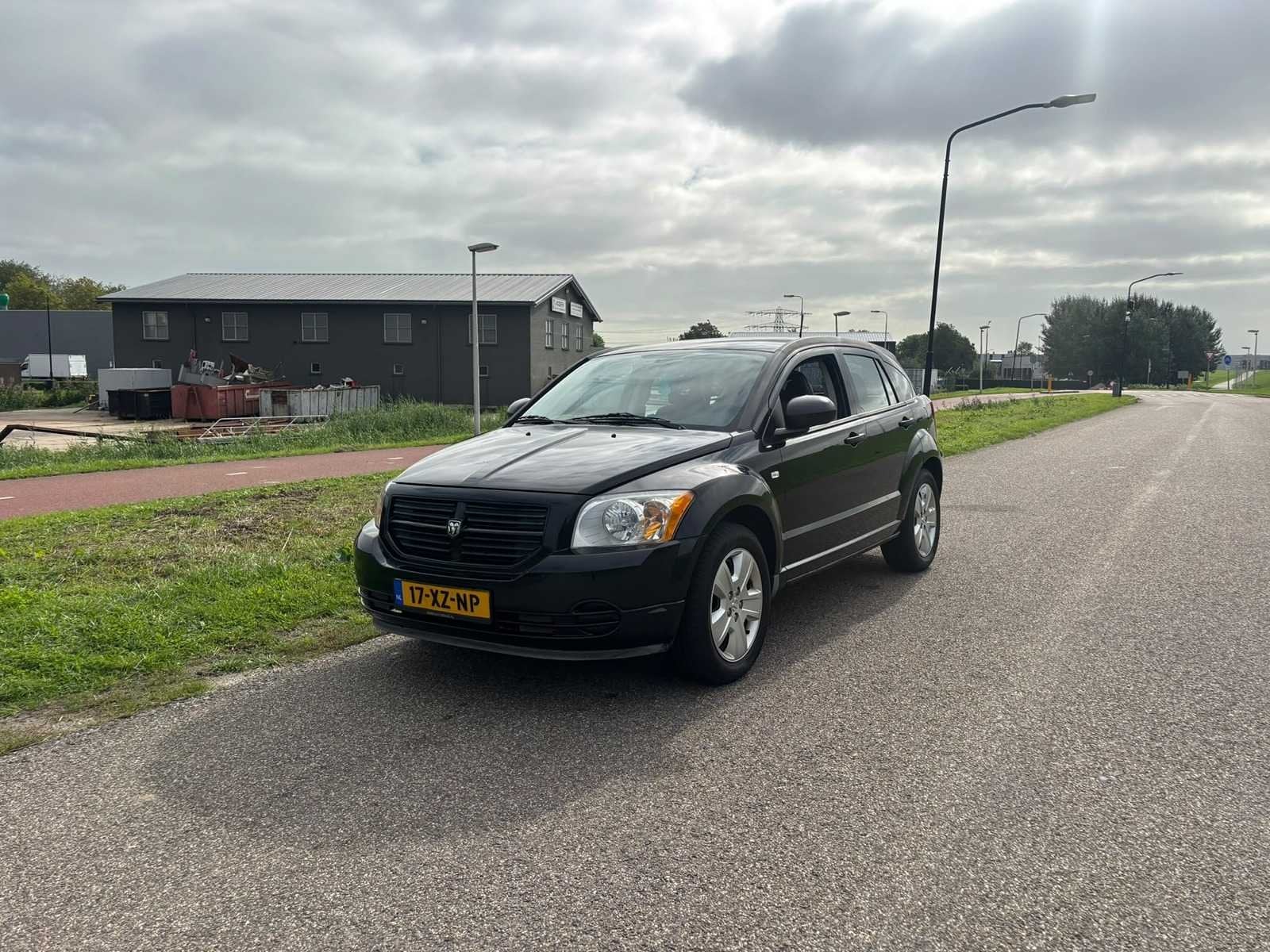 Dodge Caliber 1.8 SE | 17-XZ-NP i, Auto's, Voorwielaandrijving, 450 kg, Gebruikt, 1295 kg