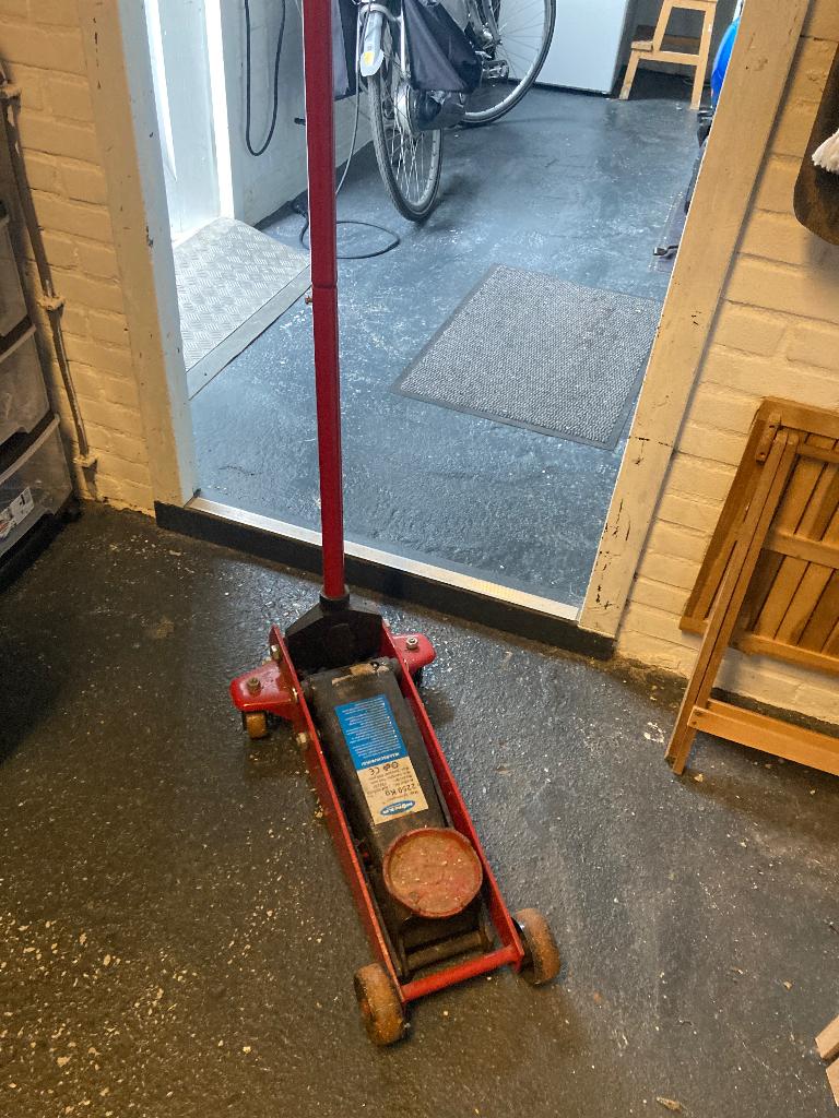 Zware auto krik, Auto diversen, Ophalen, Gebruikt