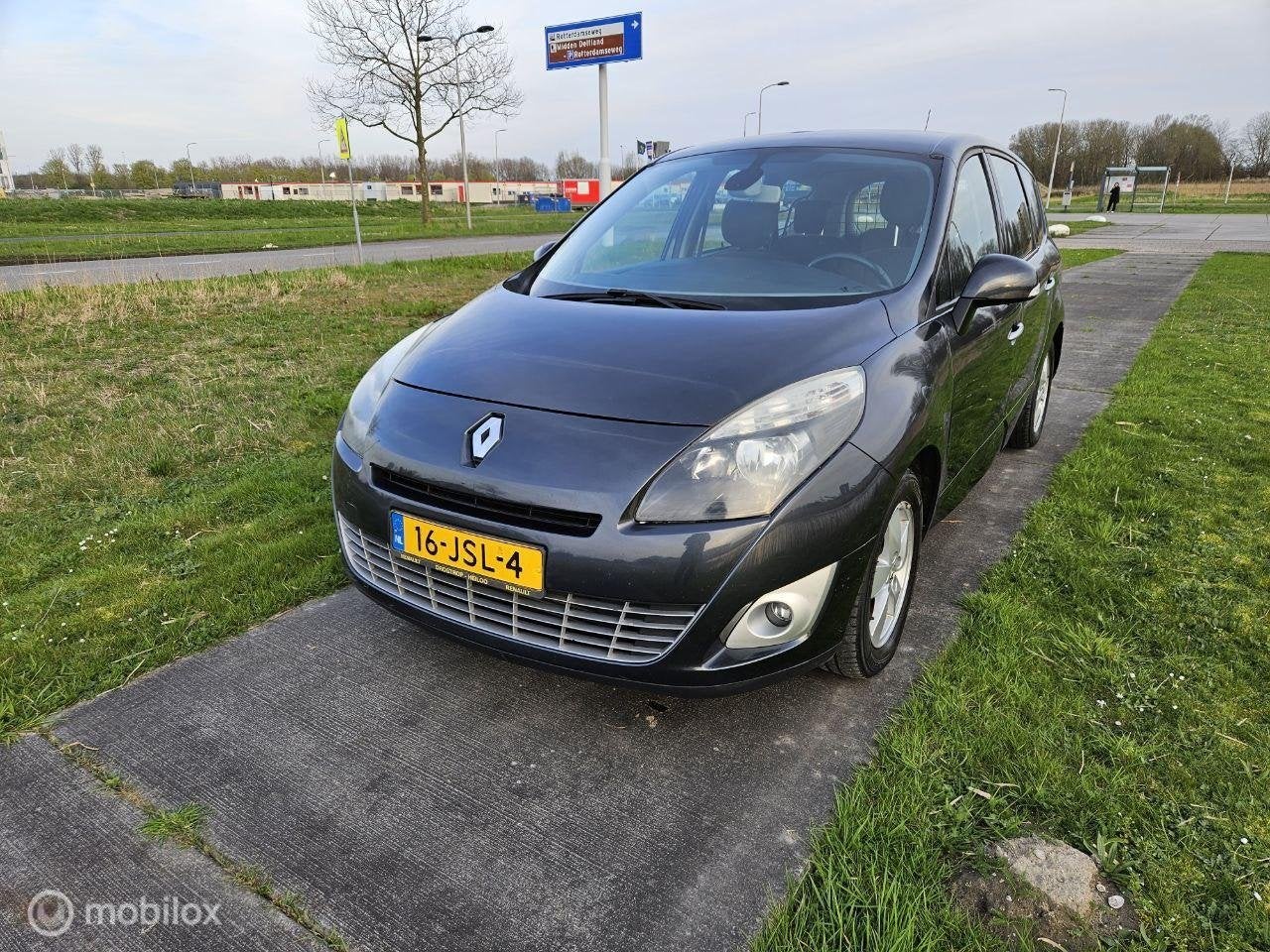 Renault Scenic 1.4 TCE Dynamique, Voorwielaandrijving, Gebruikt, 4 cilinders, Handgeschakeld