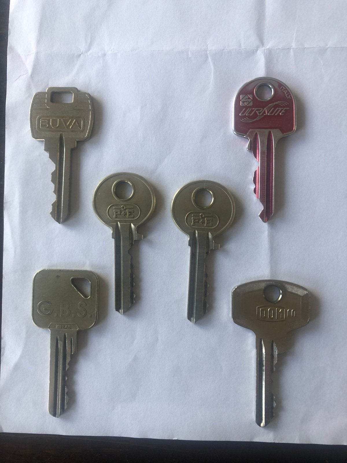 Diverse sleutels van Merken 6 stuks, Ophalen of Verzenden, Zo goed als nieuw