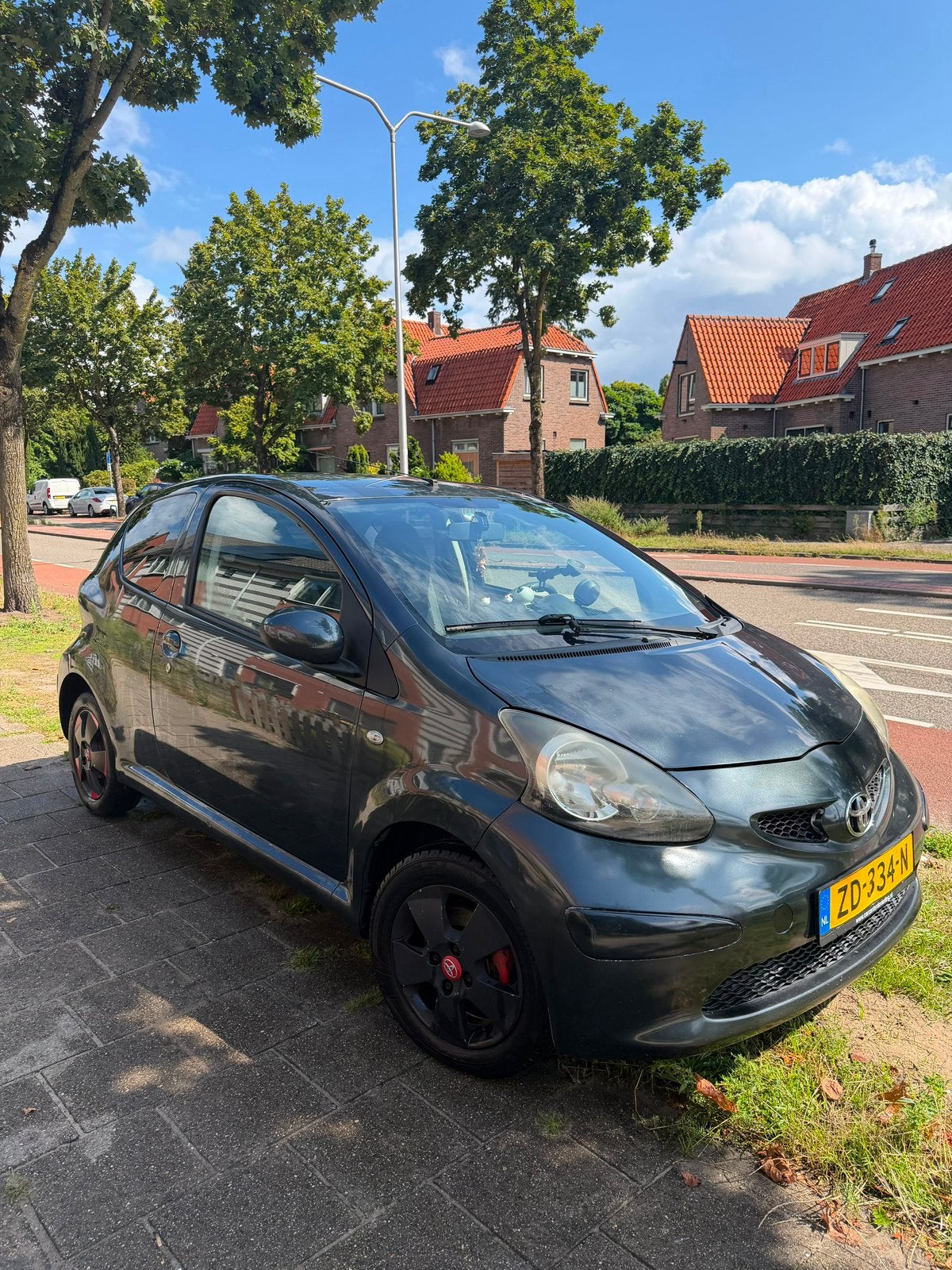 Toyota 2009 Grijs, Auto's, 4 stoelen, 68 pk, Particulier, 22 km/l