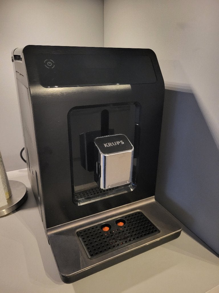 Volautomatische espressomachine, Witgoed en Apparatuur, Koffiezetapparaten, Ophalen, Espresso apparaat, Koffiebonen, Zo goed als nieuw