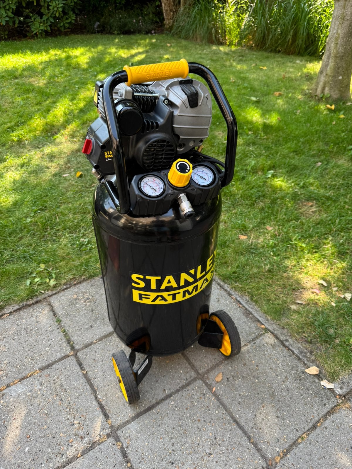 Stanley compressor, Minder dan 25 liter, Ophalen, Zo goed als nieuw, Minder dan 200 liter/min
