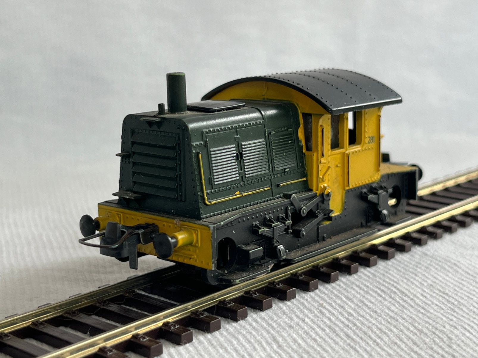 Roco 04153B NS 200/300 “Sik” diesellok H0, Gebruikt, Gelijkstroom, Analoog, Wagon