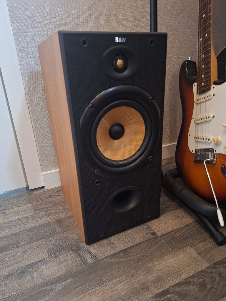 Complete HiFi set: B&W DM 602, Rotel en Chromecast Audio, Ophalen, Stereo speakers, Gebruikt, 60 tot 120 watt