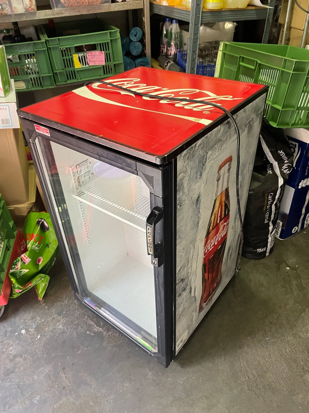 Coca Cola koelkast - koelt niet goed, 100 tot 150 liter, 45 tot 60 cm, Ophalen, 85 tot 120 cm