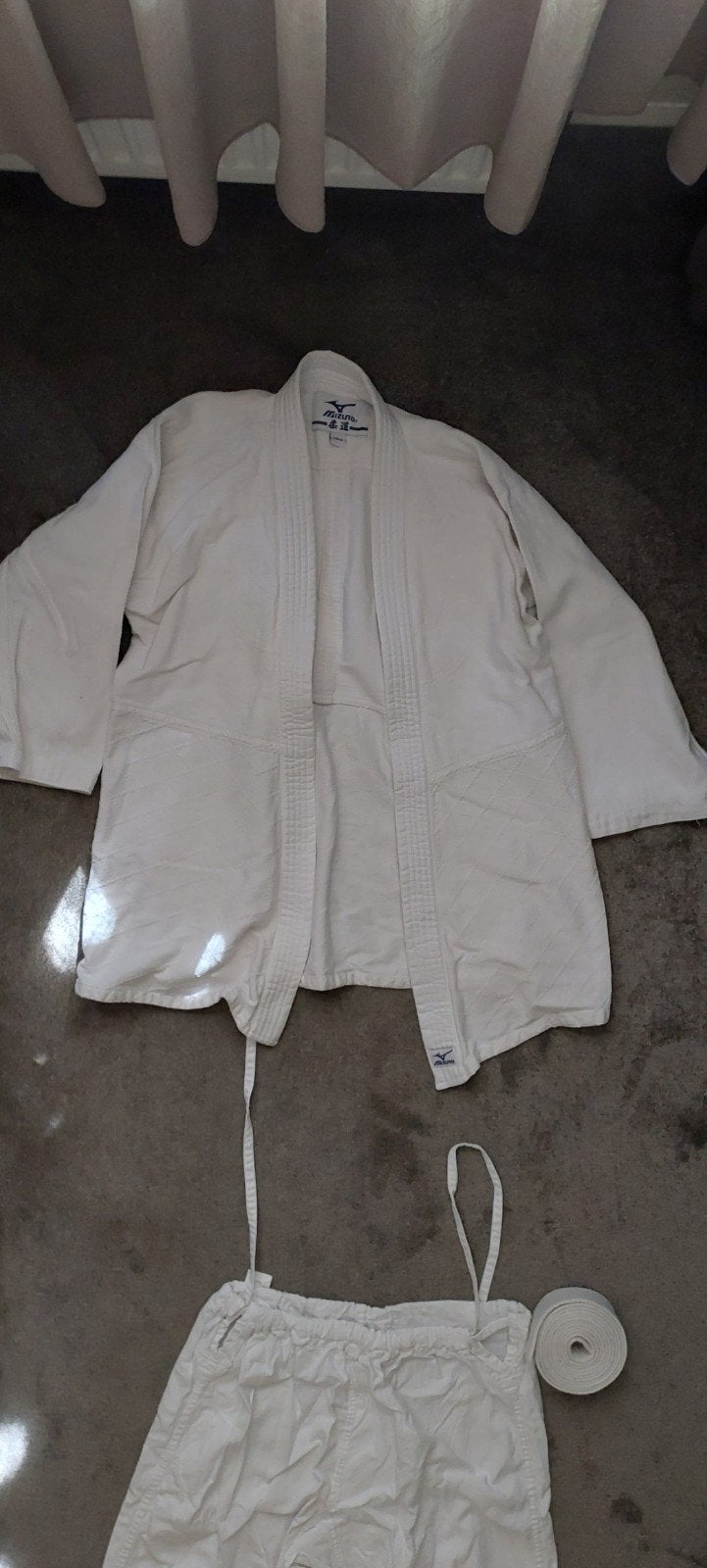 Mizuno Judo Pak 170cm met Witte Band, Maat XS of kleiner, Judo, Ophalen of Verzenden, Nieuw