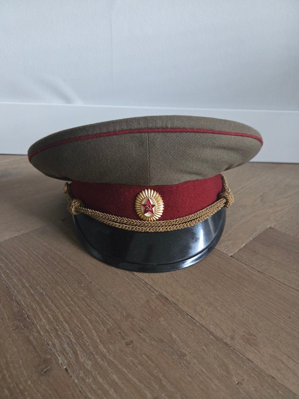 Originele Sovjet Leger Officierspet / Kleppet USSR Militaria, Ophalen of Verzenden, Landmacht, Overige gebieden, Helm of Baret